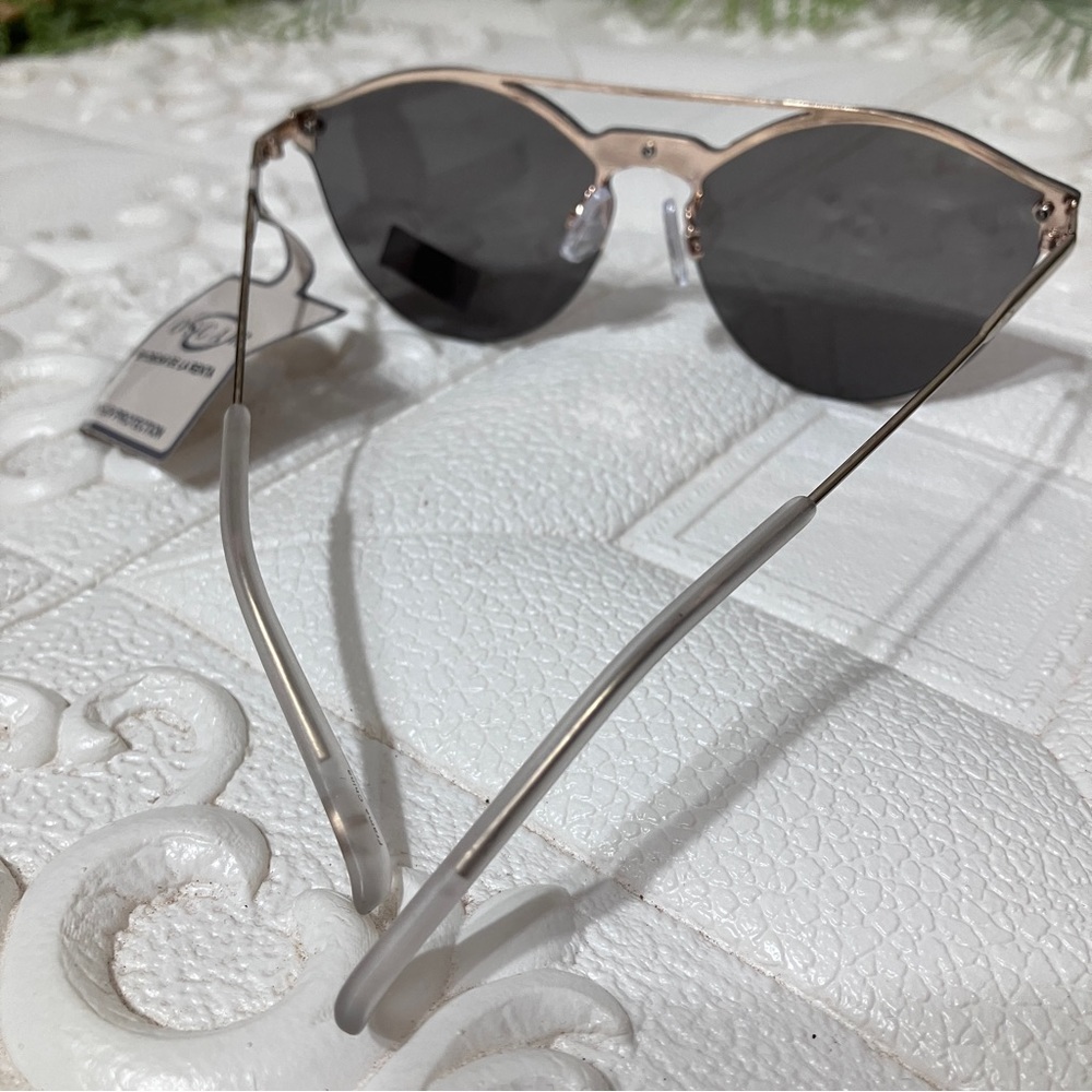 Oscar De La Renta Cat eye Brown Metal Frame Sunglasses NWT - Picture 5 of 6